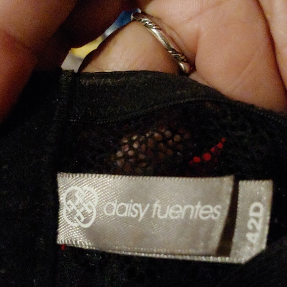 ❤Daisy Fuentes Lovely Floral Mesh Padded Bra NWOT - Picture 8 of 8